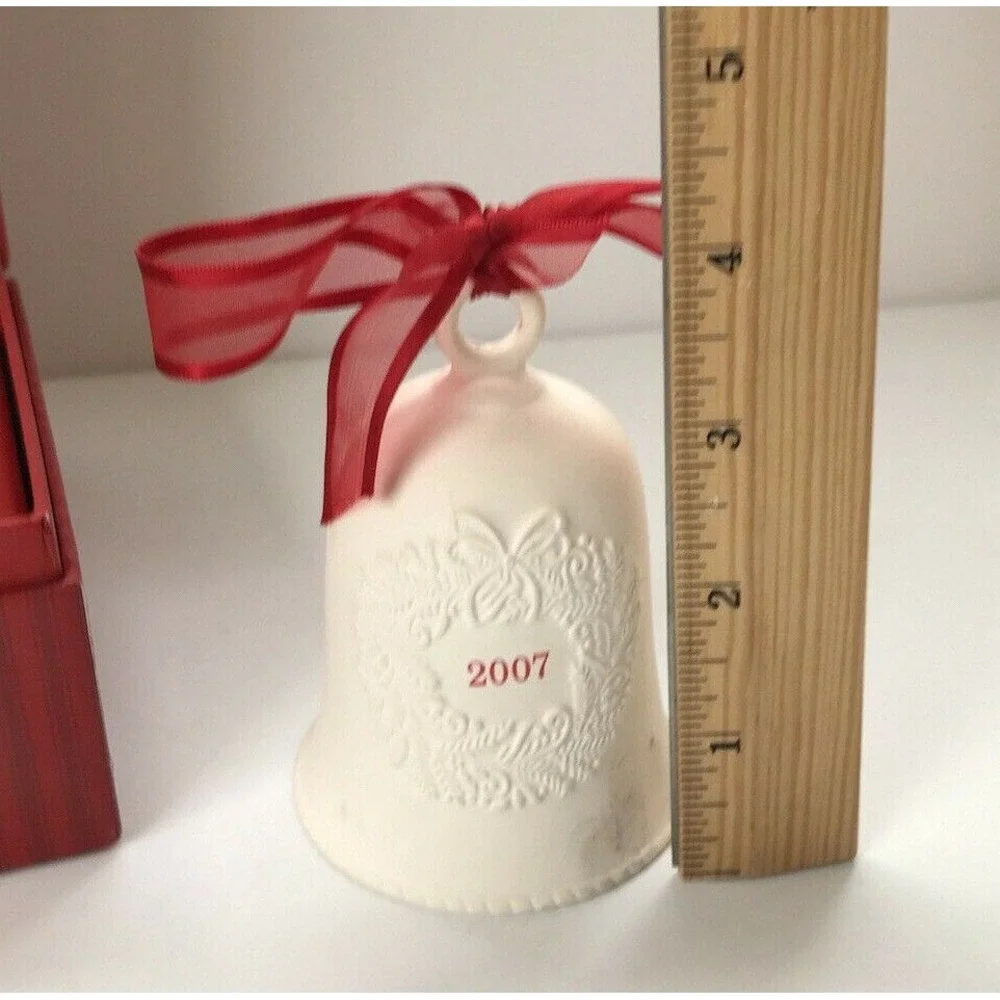Hallmark Keepsake Ornament Porcelain Dated Bell 2007‎ Presentation Box